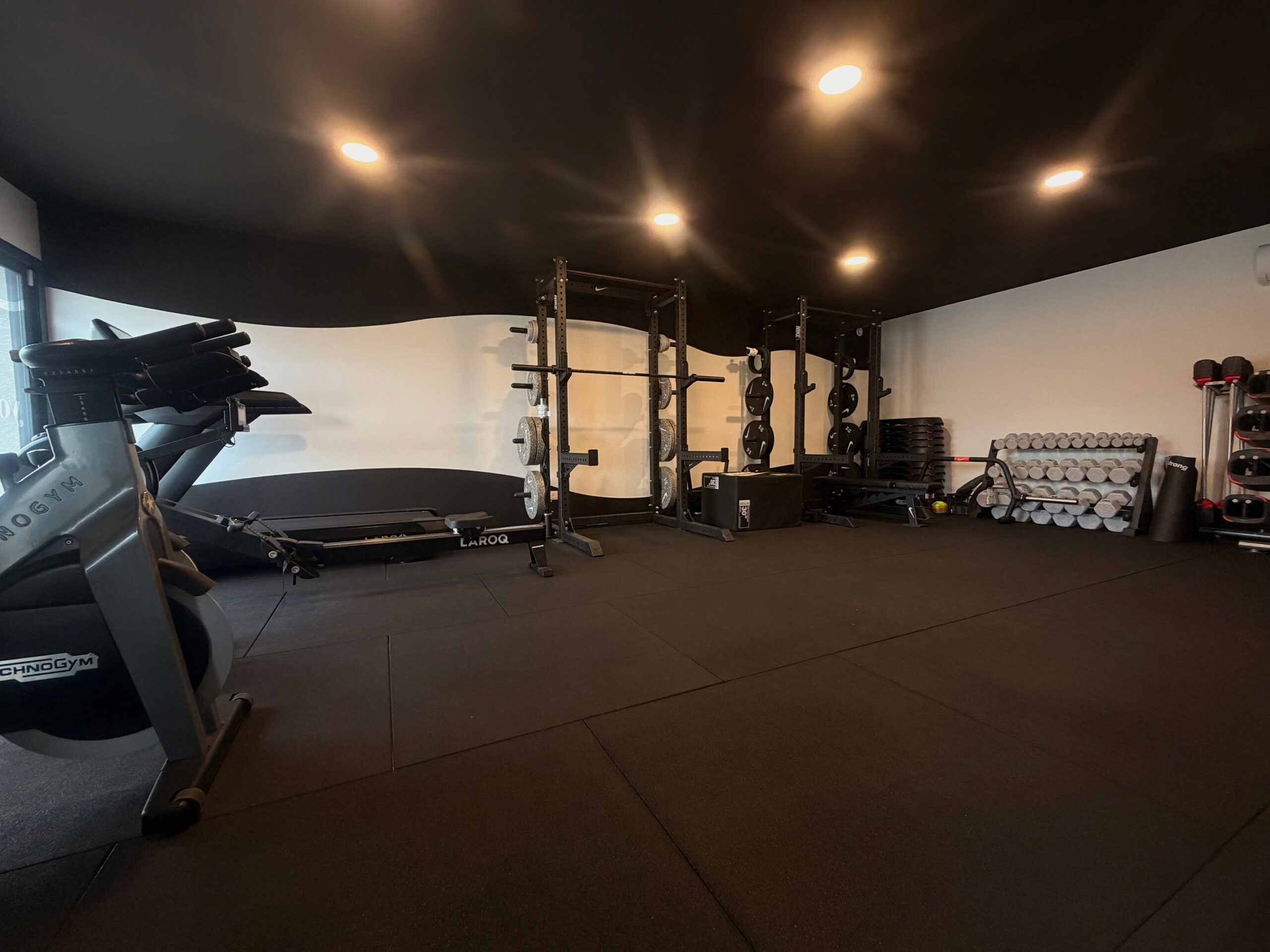 L’espace de coaching et ses équipements de renforcement