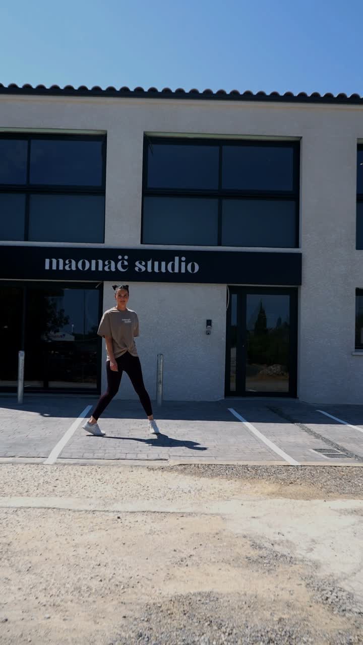 La façade de Maonaë Studio à Maraussan